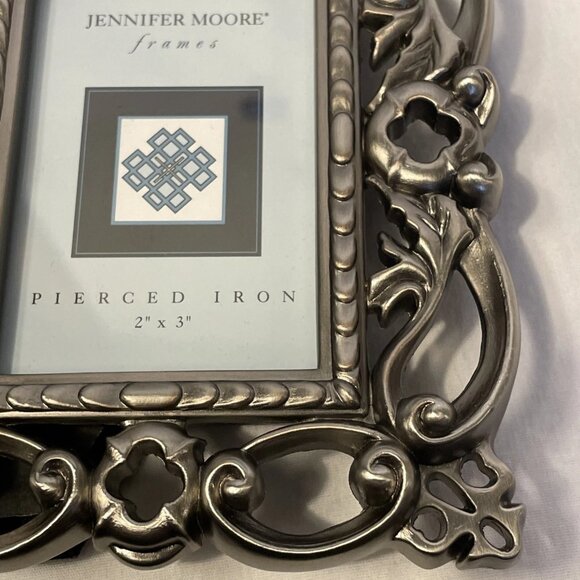 Jennifer Moore Picture Frame Pierced Iron 2 x 3 NIB Vintage Bon Marche Decorativ - Picture 9 of 14